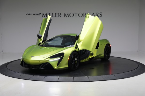 Used 2024 McLaren Artura TechLux for sale $191,900 at Bugatti of Greenwich in Greenwich CT 06830 14