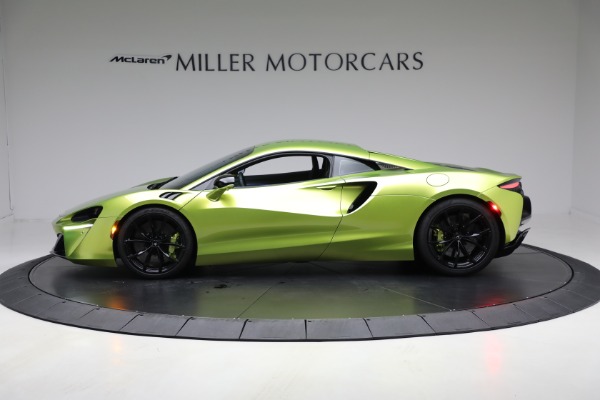Used 2024 McLaren Artura TechLux for sale $191,900 at Bugatti of Greenwich in Greenwich CT 06830 3