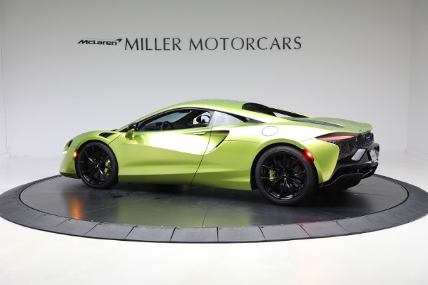 Used 2024 McLaren Artura TechLux for sale $191,900 at Bugatti of Greenwich in Greenwich CT 06830 4