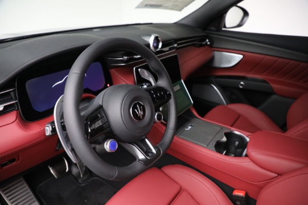 New 2025 Maserati Grecale Trofeo for sale $118,531 at Bugatti of Greenwich in Greenwich CT 06830 15