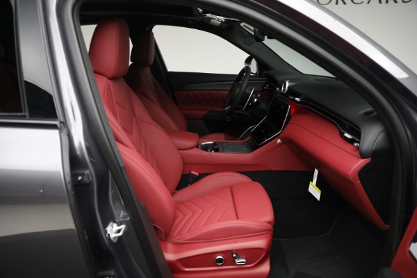 New 2025 Maserati Grecale Trofeo for sale $118,531 at Bugatti of Greenwich in Greenwich CT 06830 18