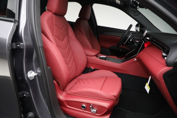 New 2025 Maserati Grecale Trofeo for sale $118,531 at Bugatti of Greenwich in Greenwich CT 06830 19