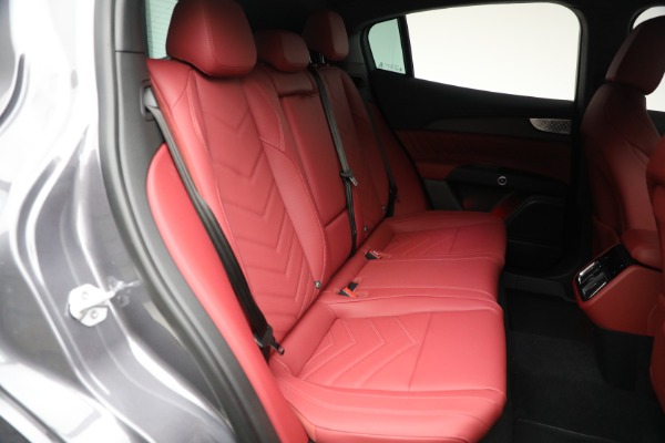 New 2025 Maserati Grecale Trofeo for sale $118,531 at Bugatti of Greenwich in Greenwich CT 06830 21