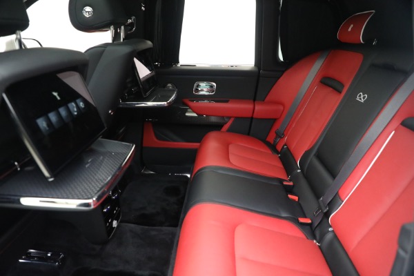 Used 2025 Rolls-Royce Black Badge Cullinan for sale $479,900 at Bugatti of Greenwich in Greenwich CT 06830 24