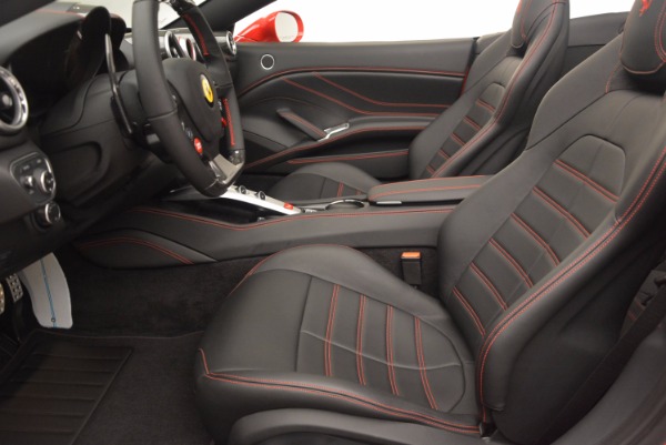 Used 2016 Ferrari California T for sale Sold at Bugatti of Greenwich in Greenwich CT 06830 26