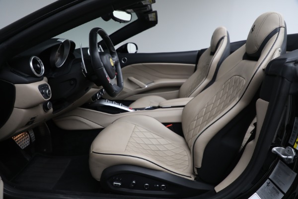 Used 2016 Ferrari California T for sale $122,900 at Bugatti of Greenwich in Greenwich CT 06830 15
