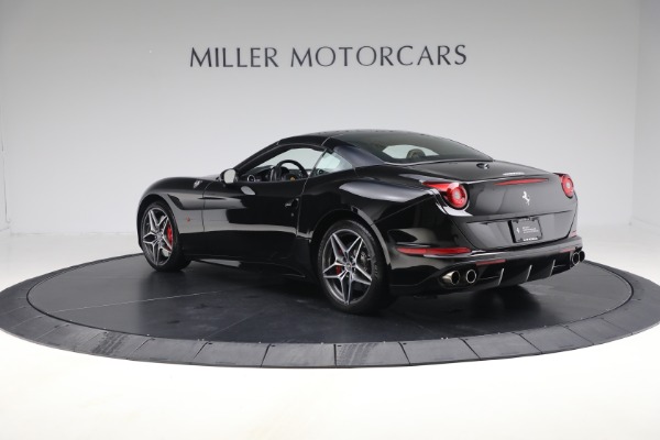Used 2016 Ferrari California T for sale $122,900 at Bugatti of Greenwich in Greenwich CT 06830 28