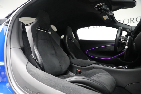 Used 2023 McLaren Artura Performance for sale $164,900 at Bugatti of Greenwich in Greenwich CT 06830 16