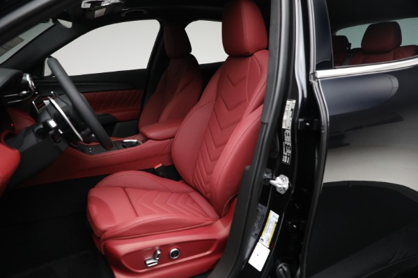 New 2025 Maserati Grecale for sale $83,405 at Bugatti of Greenwich in Greenwich CT 06830 15