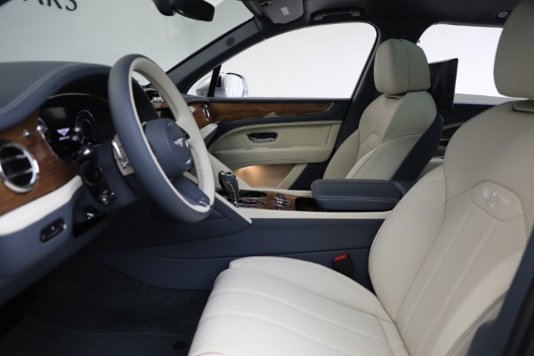 New 2025 Bentley Bentayga EWB V8 for sale $262,915 at Bugatti of Greenwich in Greenwich CT 06830 16