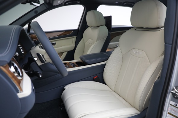 New 2025 Bentley Bentayga EWB V8 for sale $262,915 at Bugatti of Greenwich in Greenwich CT 06830 17
