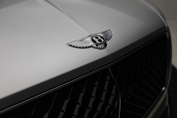 New 2025 Bentley Bentayga EWB V8 for sale $262,915 at Bugatti of Greenwich in Greenwich CT 06830 9