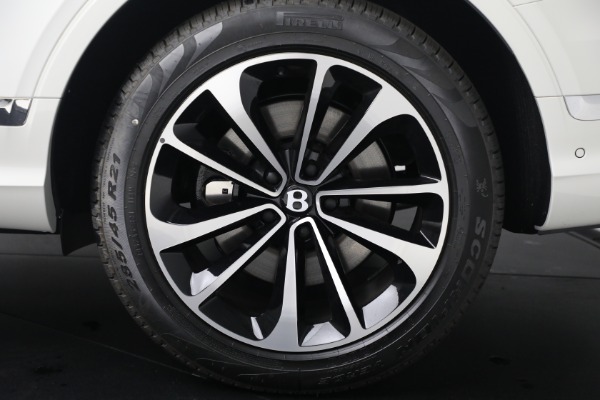New 2025 Bentley Bentayga V8 for sale $199,900 at Bugatti of Greenwich in Greenwich CT 06830 11
