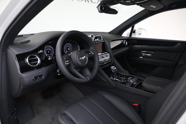 New 2025 Bentley Bentayga V8 for sale $199,900 at Bugatti of Greenwich in Greenwich CT 06830 15
