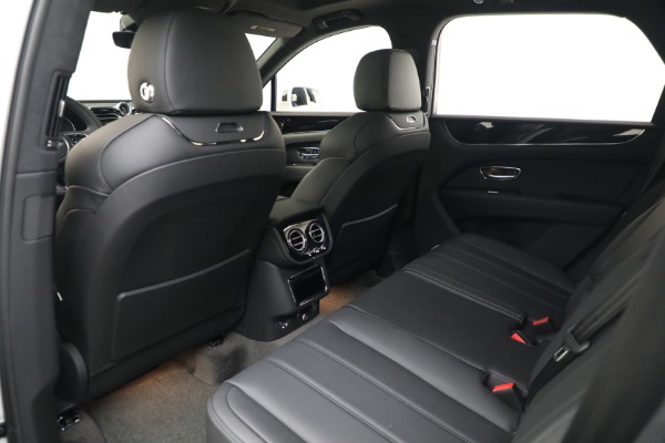 New 2025 Bentley Bentayga V8 for sale $199,900 at Bugatti of Greenwich in Greenwich CT 06830 19