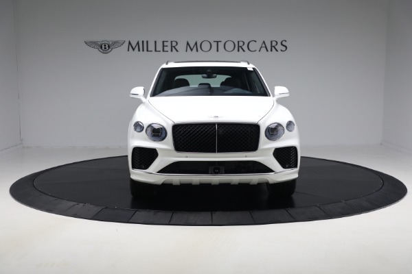New 2025 Bentley Bentayga V8 for sale $199,900 at Bugatti of Greenwich in Greenwich CT 06830 8
