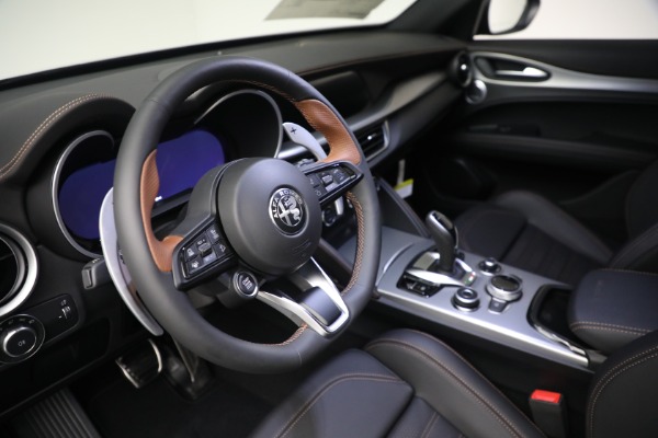 New 2025 Alfa Romeo Stelvio Intensa for sale $61,590 at Bugatti of Greenwich in Greenwich CT 06830 18