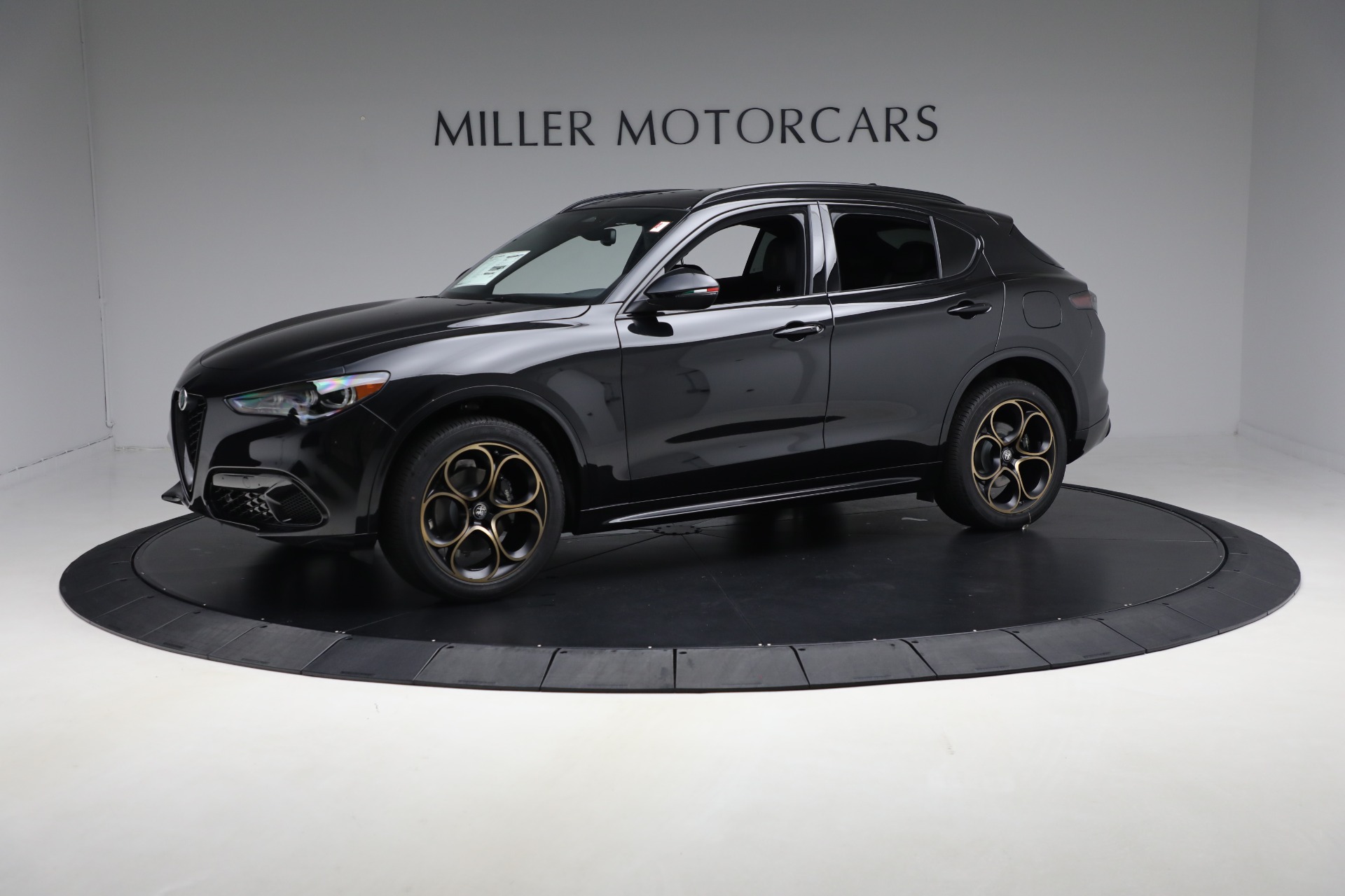 New 2025 Alfa Romeo Stelvio Intensa for sale $61,590 at Bugatti of Greenwich in Greenwich CT 06830 1