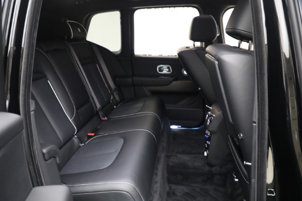 Used 2026 Rolls-Royce Cullinan for sale $449,900 at Bugatti of Greenwich in Greenwich CT 06830 25