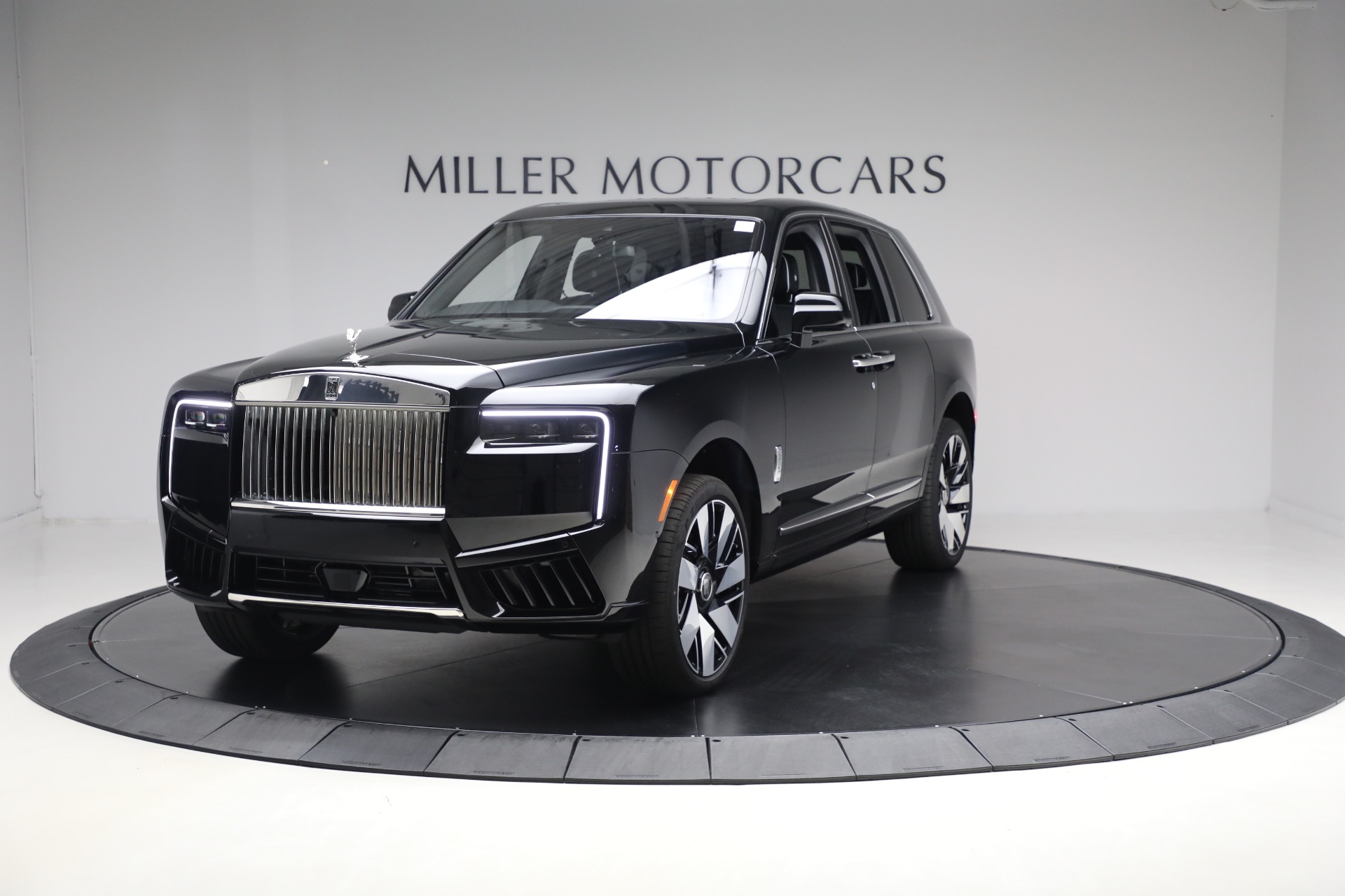 Used 2026 Rolls-Royce Cullinan for sale $449,900 at Bugatti of Greenwich in Greenwich CT 06830 1