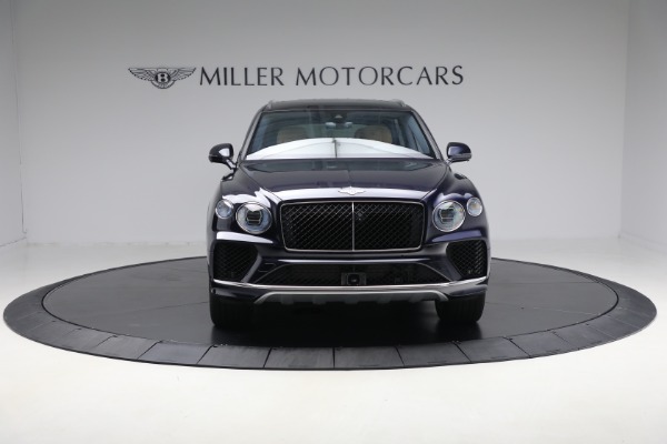 Used 2024 Bentley Bentayga EWB V8 for sale $204,900 at Bugatti of Greenwich in Greenwich CT 06830 11