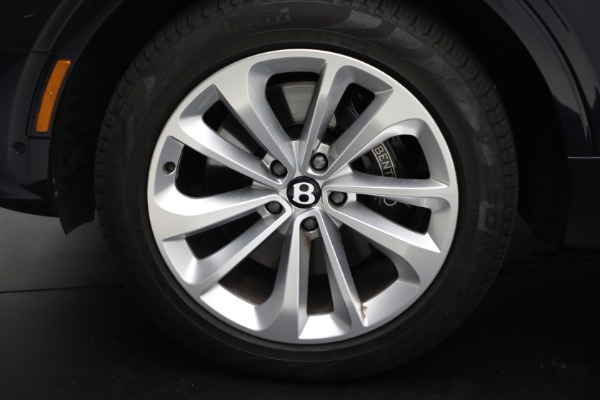 Used 2024 Bentley Bentayga EWB V8 for sale $204,900 at Bugatti of Greenwich in Greenwich CT 06830 16