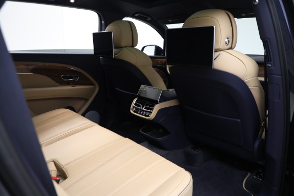 Used 2024 Bentley Bentayga EWB V8 for sale $204,900 at Bugatti of Greenwich in Greenwich CT 06830 24