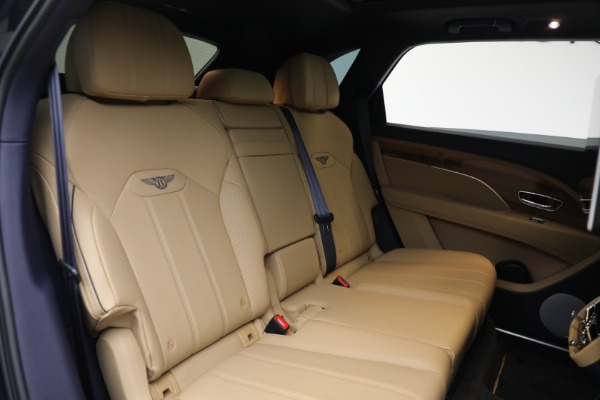 Used 2024 Bentley Bentayga EWB V8 for sale $204,900 at Bugatti of Greenwich in Greenwich CT 06830 27