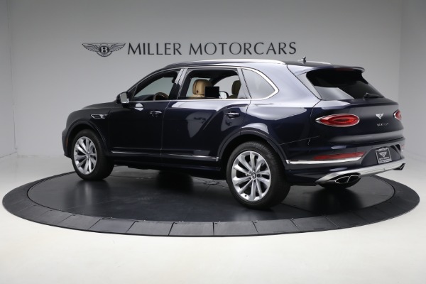 Used 2024 Bentley Bentayga EWB V8 for sale $204,900 at Bugatti of Greenwich in Greenwich CT 06830 3