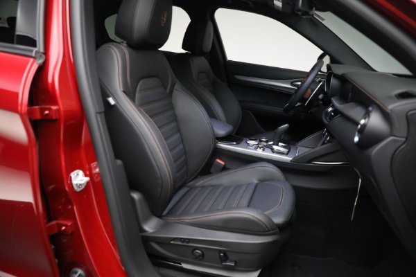 New 2025 Alfa Romeo Stelvio Intensa for sale $62,645 at Bugatti of Greenwich in Greenwich CT 06830 15