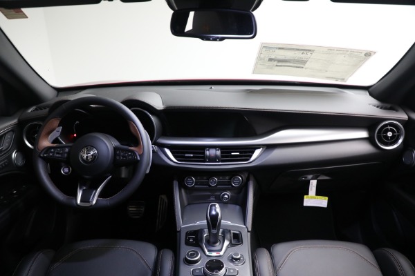 New 2025 Alfa Romeo Stelvio Intensa for sale $62,645 at Bugatti of Greenwich in Greenwich CT 06830 23