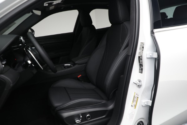 Used 2025 Maserati Grecale for sale $57,550 at Bugatti of Greenwich in Greenwich CT 06830 14