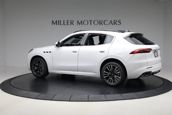 Used 2025 Maserati Grecale for sale $57,550 at Bugatti of Greenwich in Greenwich CT 06830 4