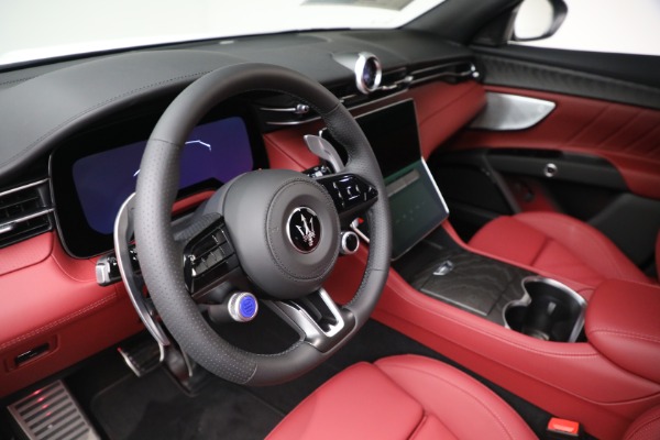 New 2025 Maserati Grecale for sale $82,286 at Bugatti of Greenwich in Greenwich CT 06830 13