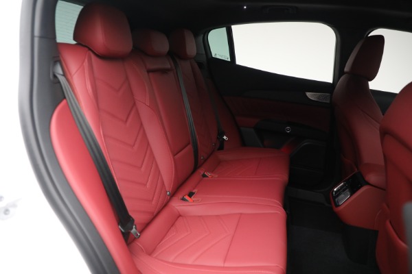 New 2025 Maserati Grecale for sale $82,286 at Bugatti of Greenwich in Greenwich CT 06830 19