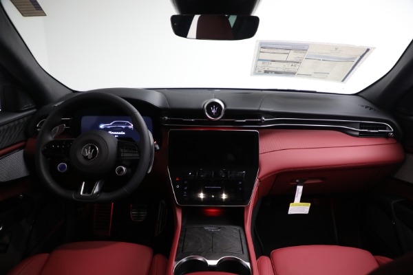 New 2025 Maserati Grecale for sale $82,286 at Bugatti of Greenwich in Greenwich CT 06830 22