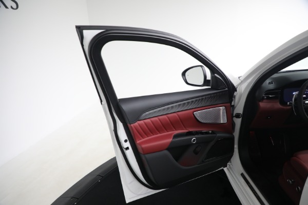 New 2025 Maserati Grecale for sale $82,286 at Bugatti of Greenwich in Greenwich CT 06830 23