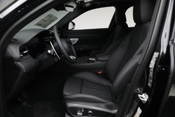 New 2025 Maserati Grecale for sale $71,739 at Bugatti of Greenwich in Greenwich CT 06830 14