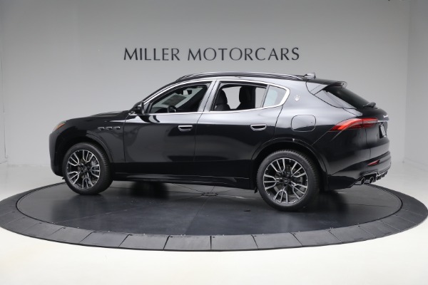 New 2025 Maserati Grecale for sale $71,739 at Bugatti of Greenwich in Greenwich CT 06830 3