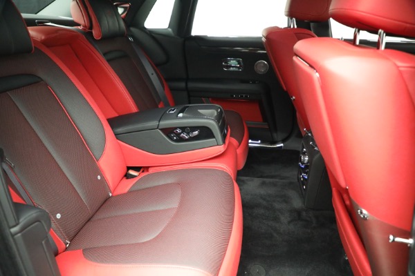 Used 2025 Rolls-Royce Black Badge Ghost for sale $429,900 at Bugatti of Greenwich in Greenwich CT 06830 26