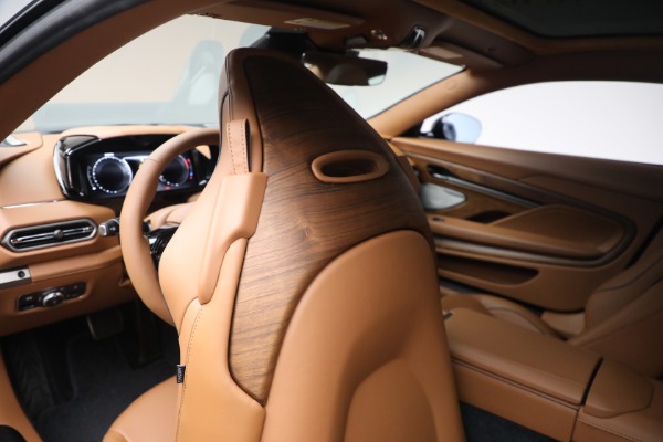 New 2026 Aston Martin Vanquish for sale $498,000 at Bugatti of Greenwich in Greenwich CT 06830 17