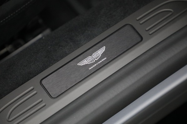New 2026 Aston Martin Vantage for sale $242,900 at Bugatti of Greenwich in Greenwich CT 06830 23