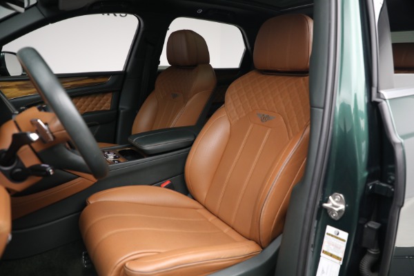 Used 2021 Bentley Bentayga V8 for sale $109,900 at Bugatti of Greenwich in Greenwich CT 06830 21