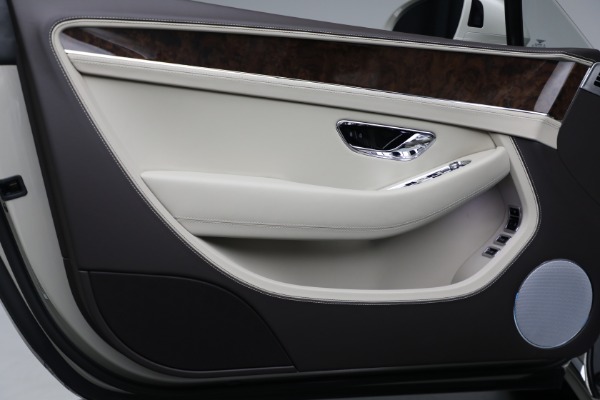 New 2026 Bentley Continental GTC for sale $372,755 at Bugatti of Greenwich in Greenwich CT 06830 18