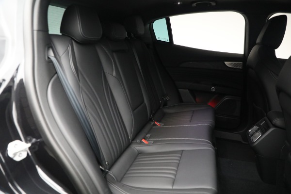 New 2025 Maserati Grecale for sale $71,889 at Bugatti of Greenwich in Greenwich CT 06830 19