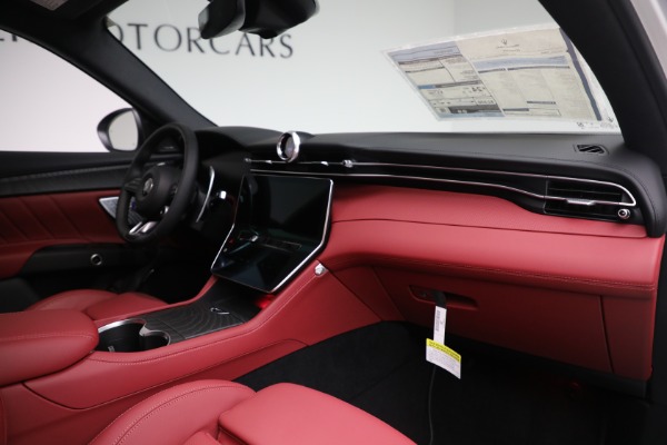 New 2025 Maserati Grecale for sale $95,755 at Bugatti of Greenwich in Greenwich CT 06830 21