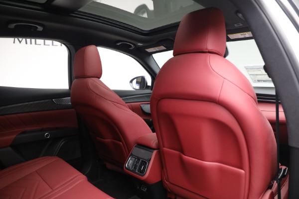 New 2025 Maserati Grecale for sale $95,755 at Bugatti of Greenwich in Greenwich CT 06830 23