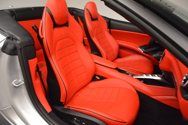 Used 2016 Ferrari California T for sale Sold at Bugatti of Greenwich in Greenwich CT 06830 26