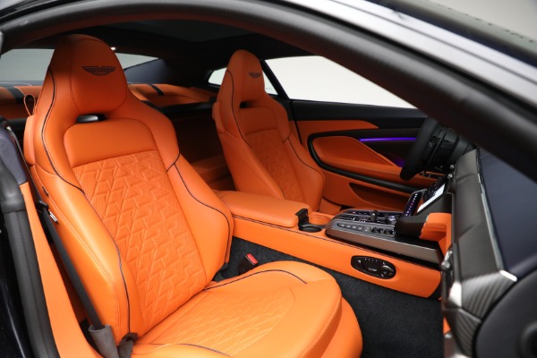 New 2025 Aston Martin Vanquish for sale $532,200 at Bugatti of Greenwich in Greenwich CT 06830 17