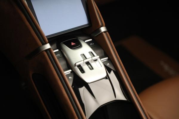 Used 2025 Ferrari Roma Spider for sale $335,900 at Bugatti of Greenwich in Greenwich CT 06830 24